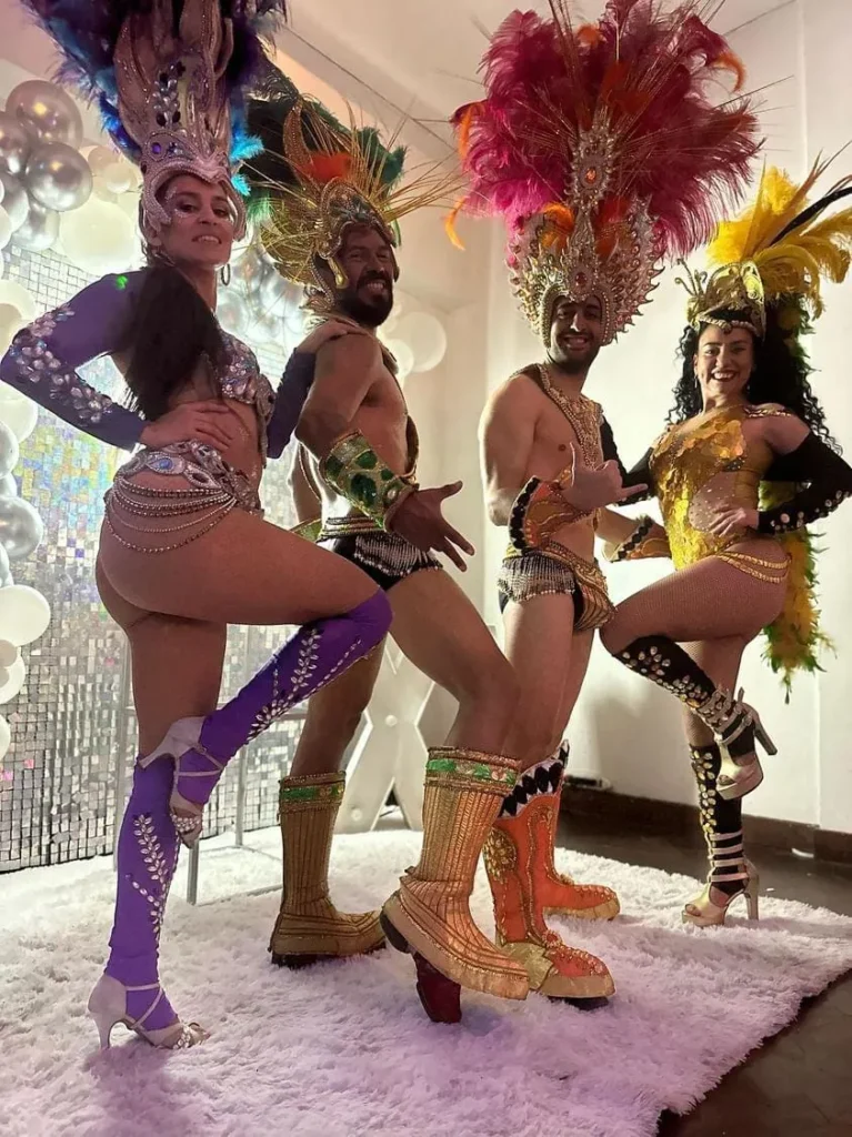 show robot luces led bailarinas y bailarines para fiestas