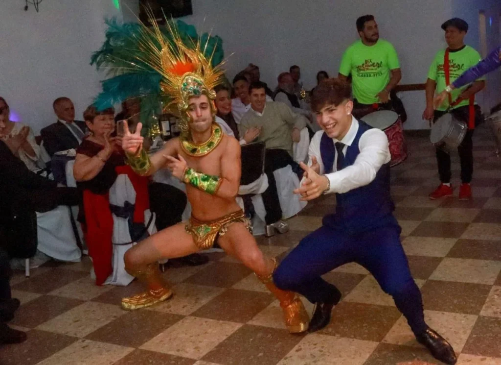 show de batucada para fiestas y cumpleaños de 18 años